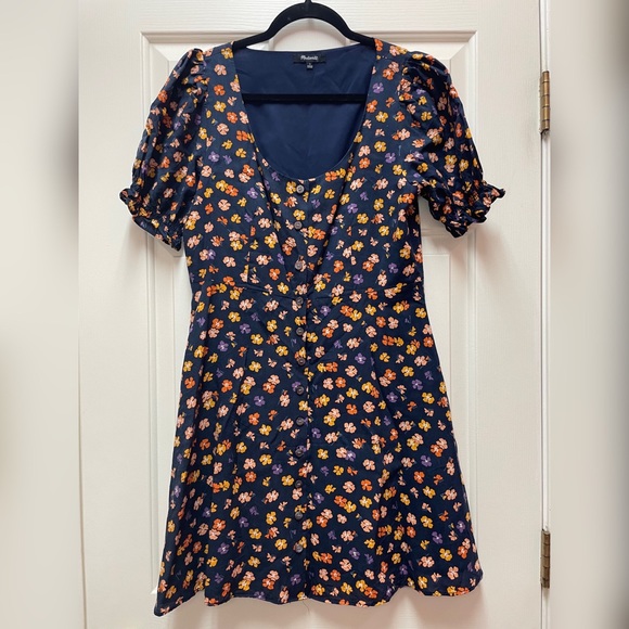 Madewell Dresses & Skirts - Madewell Smock sleeve button front mini dress